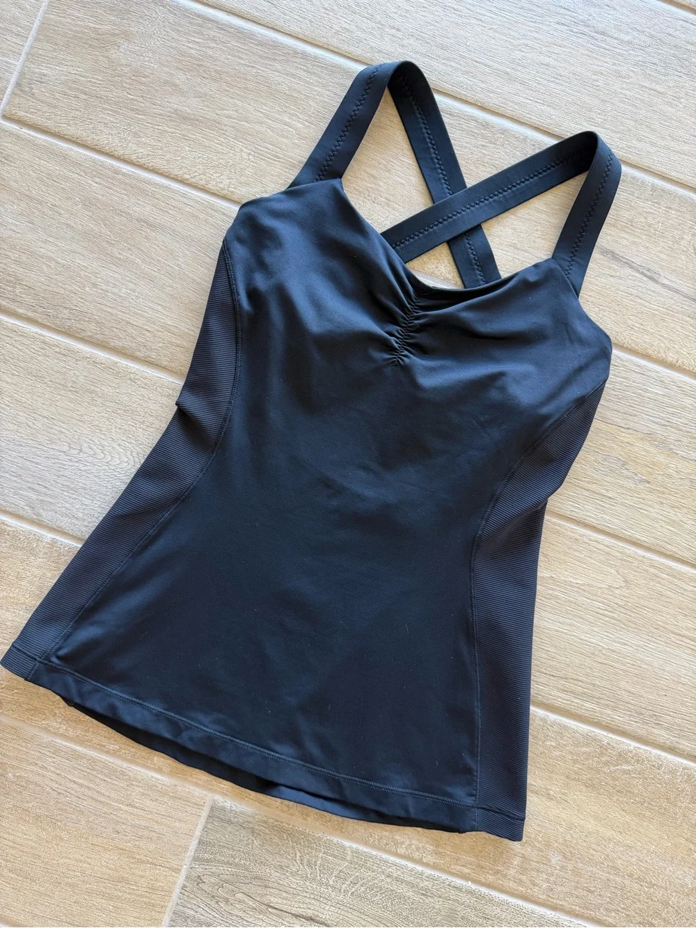 Lululemon Black Cross-Back Ruched Tank Top Size 6 SO CUTE!!!